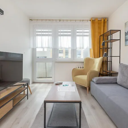 Jasny I Elegancki Apartament W Gdansku Z Biurkiem Do Pracy Zdalnej By Renters 그단스크