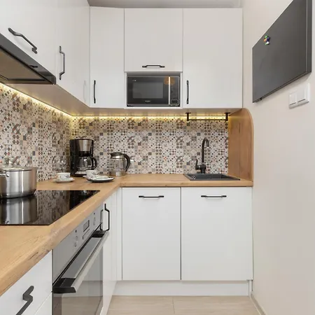 Jasny I Elegancki Apartament W Gdansku Z Biurkiem Do Pracy Zdalnej By Renters Γκντανσκ